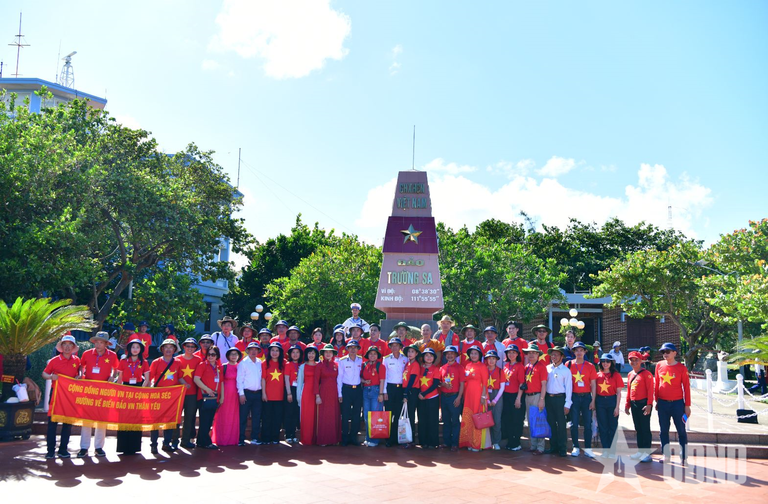 “Chuyến tàu Đại đoàn kết” - Hải trình đưa kiều bào ra thăm Trường Sa và Nhà giàn DK1 năm 2025